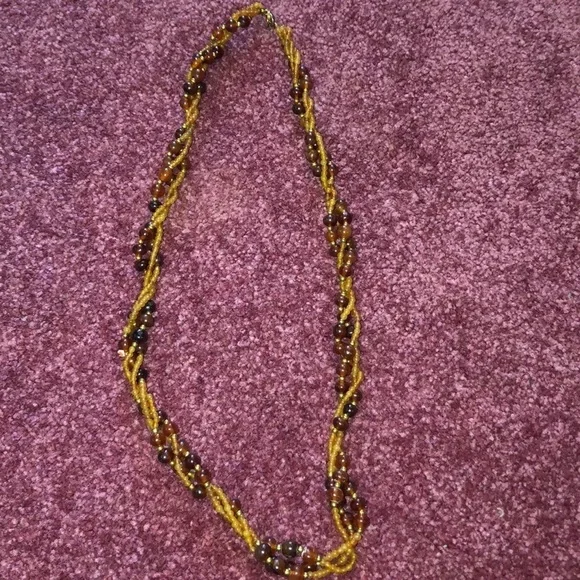 Vintage Necklace - Picture 2 of 3